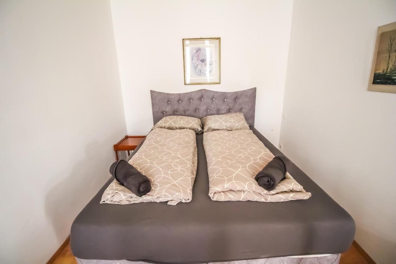 Private Room In Shared Apartment Pr6 Viena Exterior foto